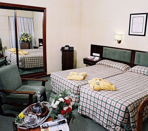 Hotel Macià Sevilla Kubb