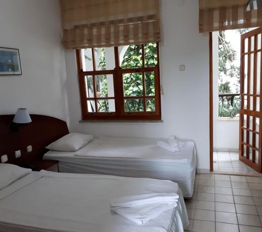 Şima Hotel