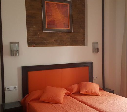 Hotel y Apartamentos Doña Lola