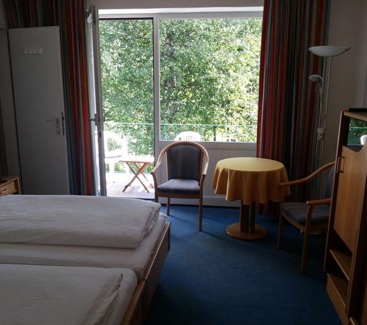 Comfort Rooms Bruckner