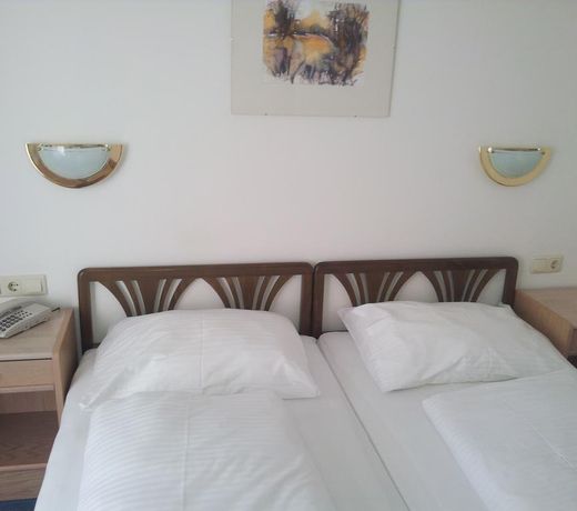 Comfort Rooms Bruckner