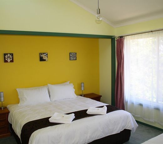 The Hideaway Retreat