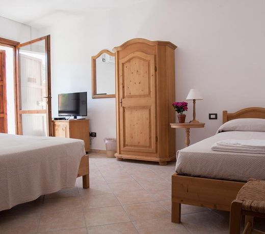 Residence Hotel Monte Ricciu
