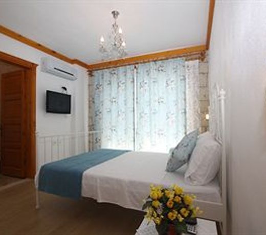 Kemerlihan Deluxe Hotel