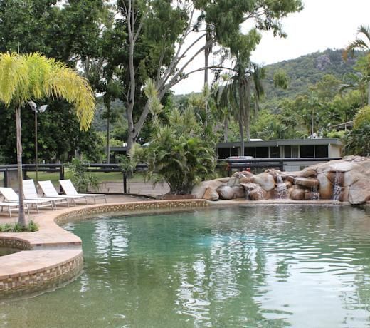 Arcadia Village Motel