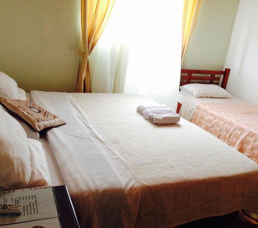 Hostal Colina de Lluvia