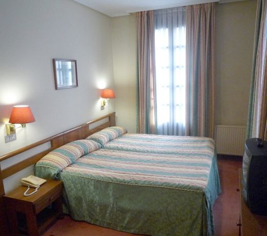 Hotel Lauaxeta