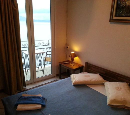 Aegli Hotel