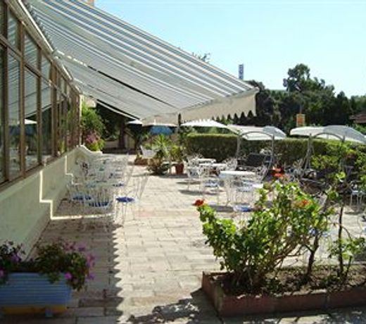 Hotel Sandalyon
