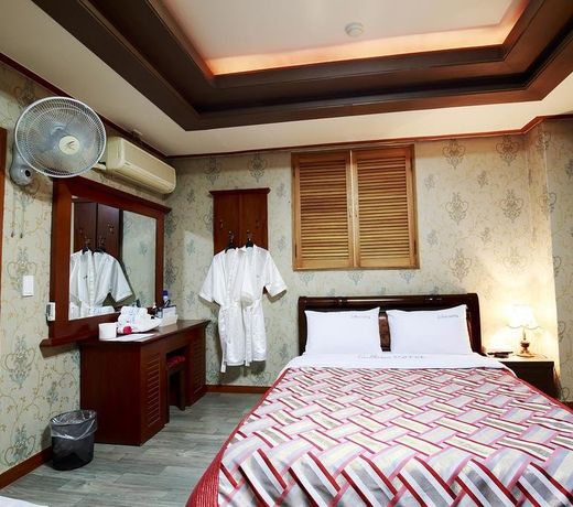 Galleria Hotel