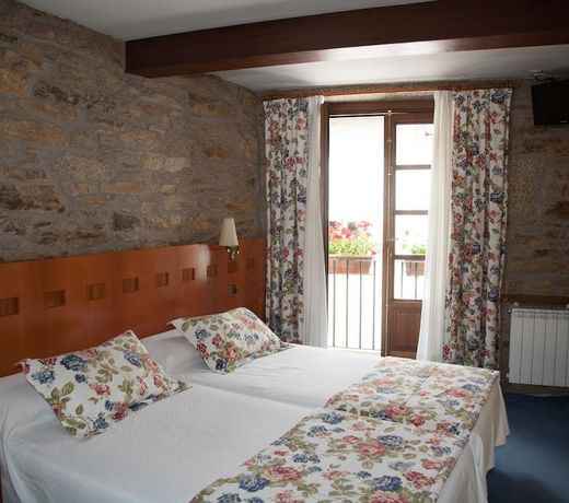Hotel Entrecercas