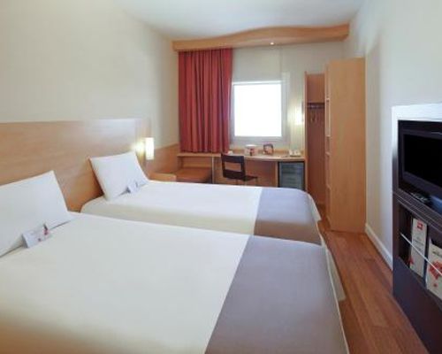 Ibis Izmir Alsancak - Измир - фото 3