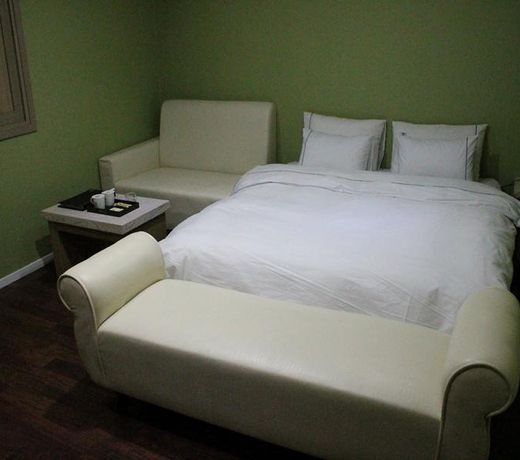 The Central Hotel
