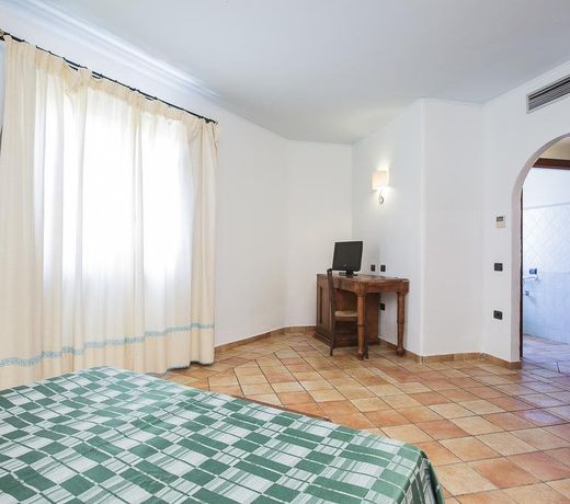 Cala Luas Resort