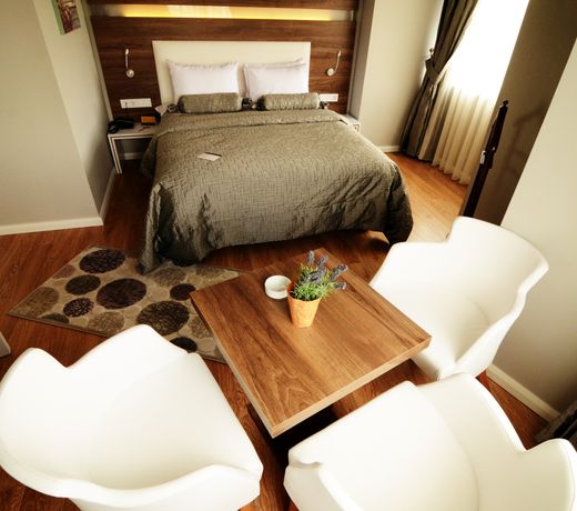 SennaCity Hotel