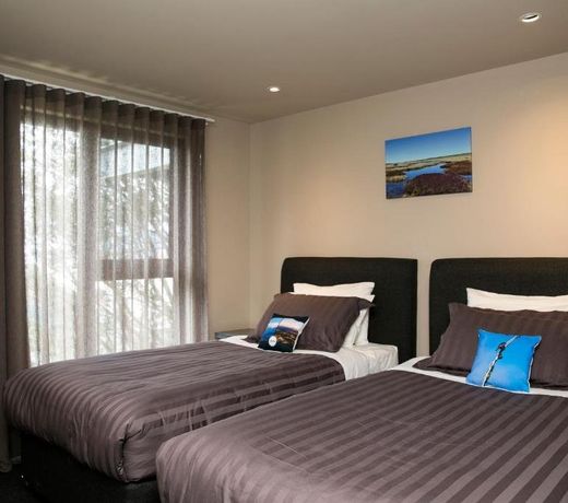 Diana Alpine Lodge