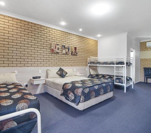 Comfort Inn Warwick