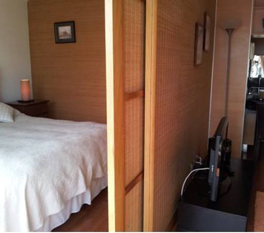 International Suites