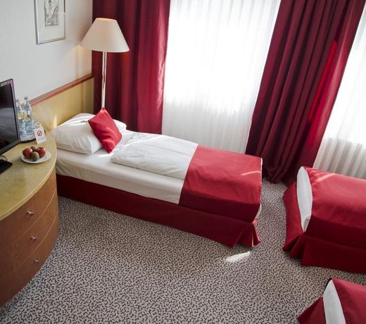 LeoMar Hotel