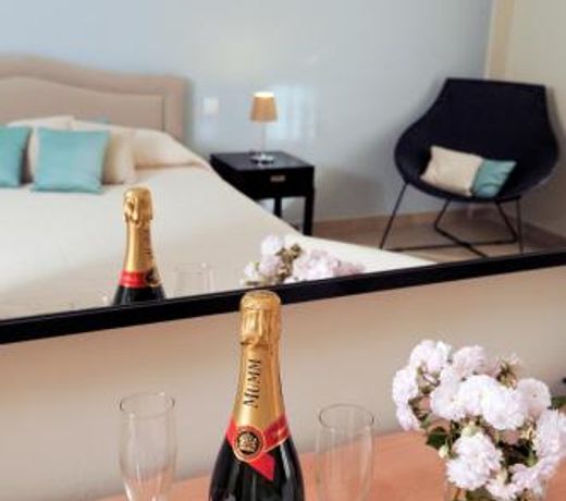 Athena Hotel