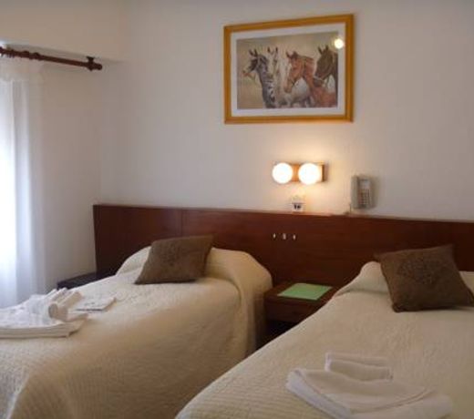 Lugra Hotel