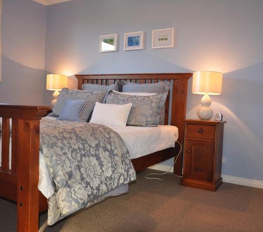 Blue Thistle Cottages