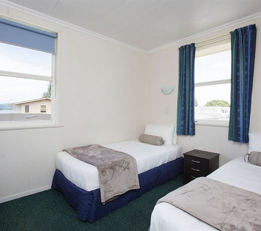 ASURE Harbour View Motel