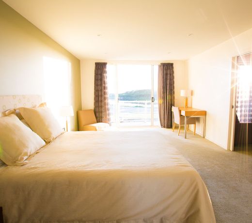 Lady Bay Resort