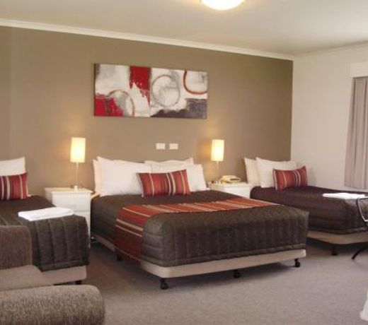 Redwood Manor Motel Apartments