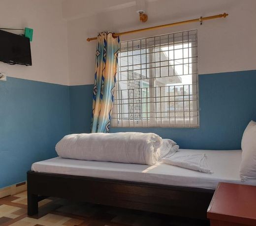 R&R Guest House