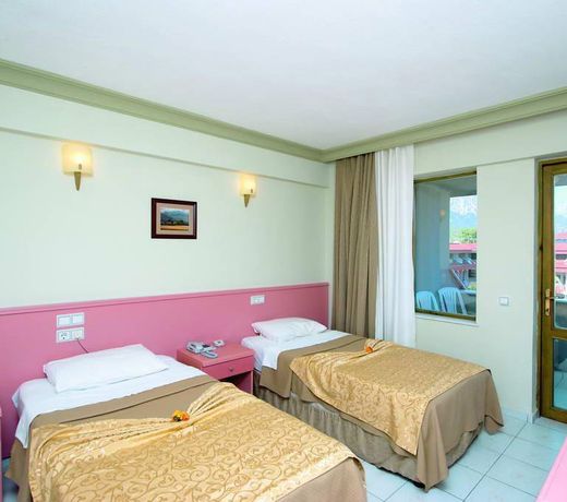 Ares Dream Hotel