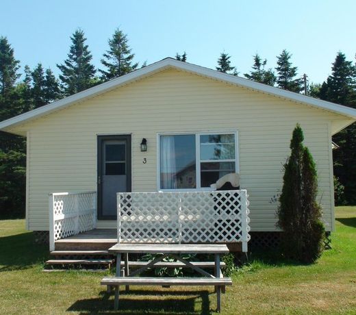Baywatch Lighthouse Cottages & Motel