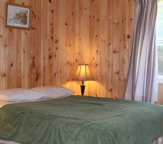 Baywatch Lighthouse Cottages & Motel