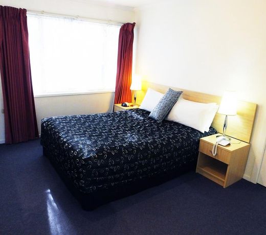 Edinburgh Motor Inn