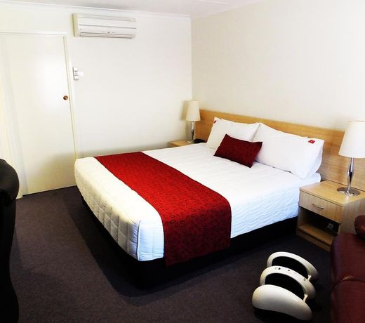 Edinburgh Motor Inn