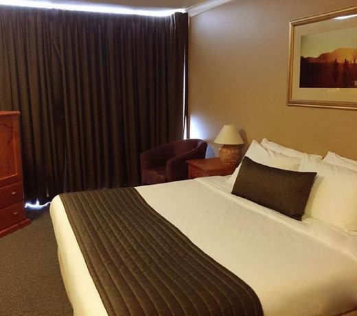 The Man from Snowy River Hotel