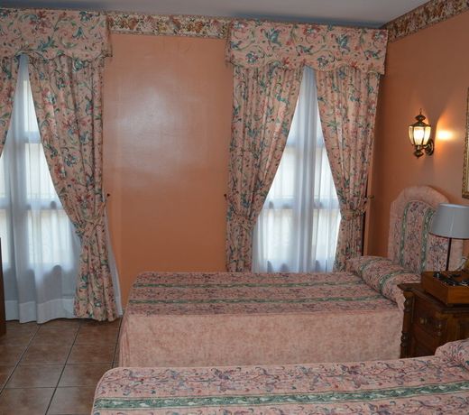 Hotel Don Javier