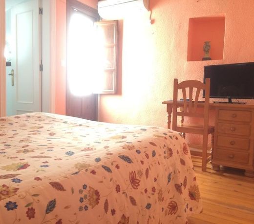 Hotel Hermanos Macias