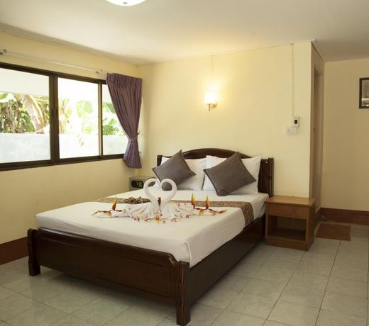 Tip Anda Resort