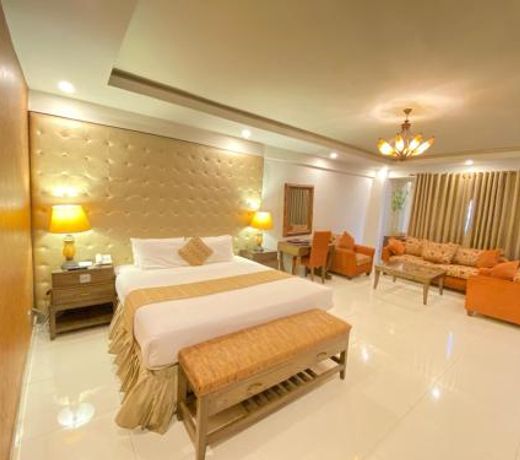 Envoy Continental Hotel