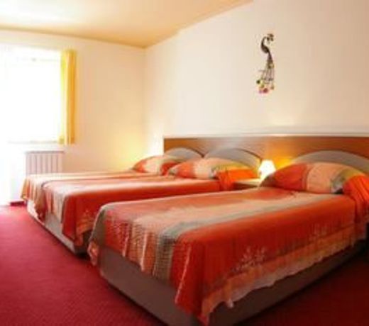 Hotel Holiday