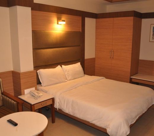 Hotel SMS Grand Inn