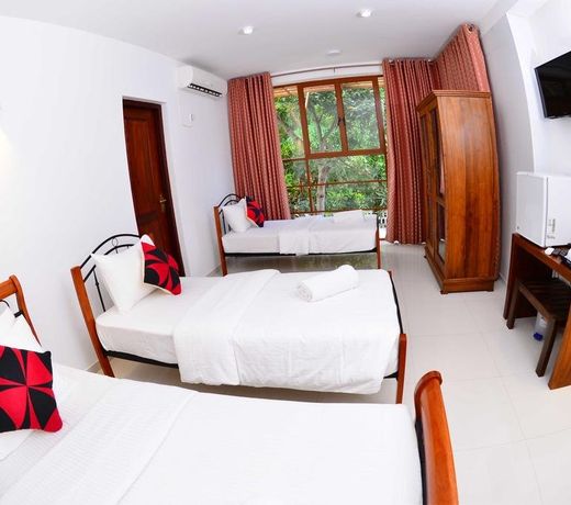 Colombo Villa at Cambridge Place