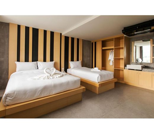 B2 Phuket Boutique & Budget Hotel