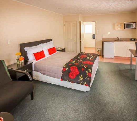 Malones Spa Motel