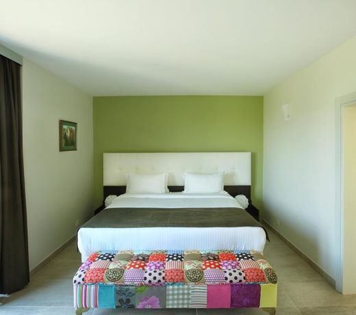 Teomida Hotel