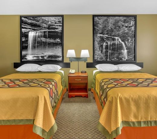 Super 8 by Wyndham Galva