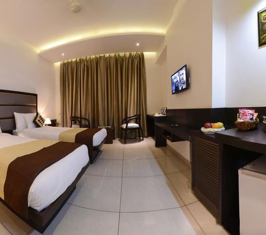 Hotel The Taj Vilas