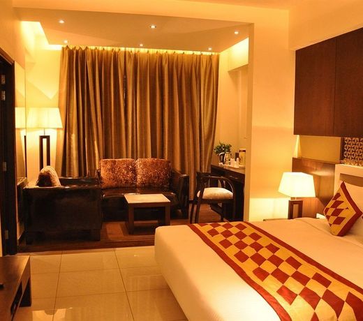 Hotel The Taj Vilas