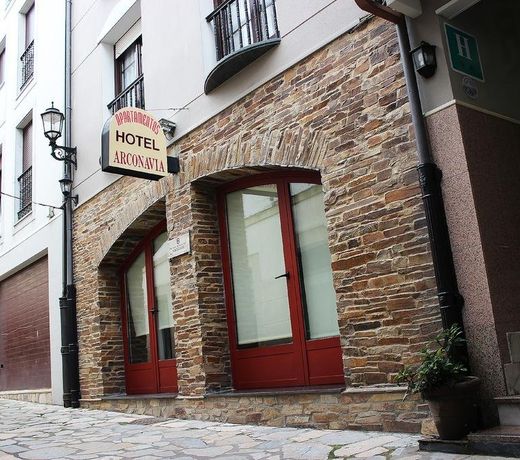 Hotel Arco Navia